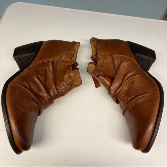 MIZ MOOZ Sz 37 Drew Leather Stacked  2.5” Heel Made in Portugal Ankle Booties - Picture 5 of 11